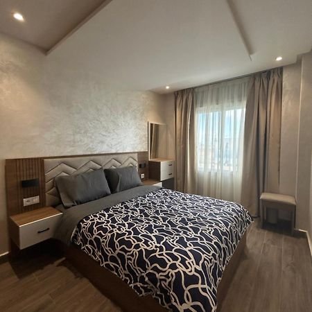 Splendide Studio Haut Standing En Face De La Marina Et A 200 M Du Port De Tanger - 1 Chambre Double Ngoại thất bức ảnh