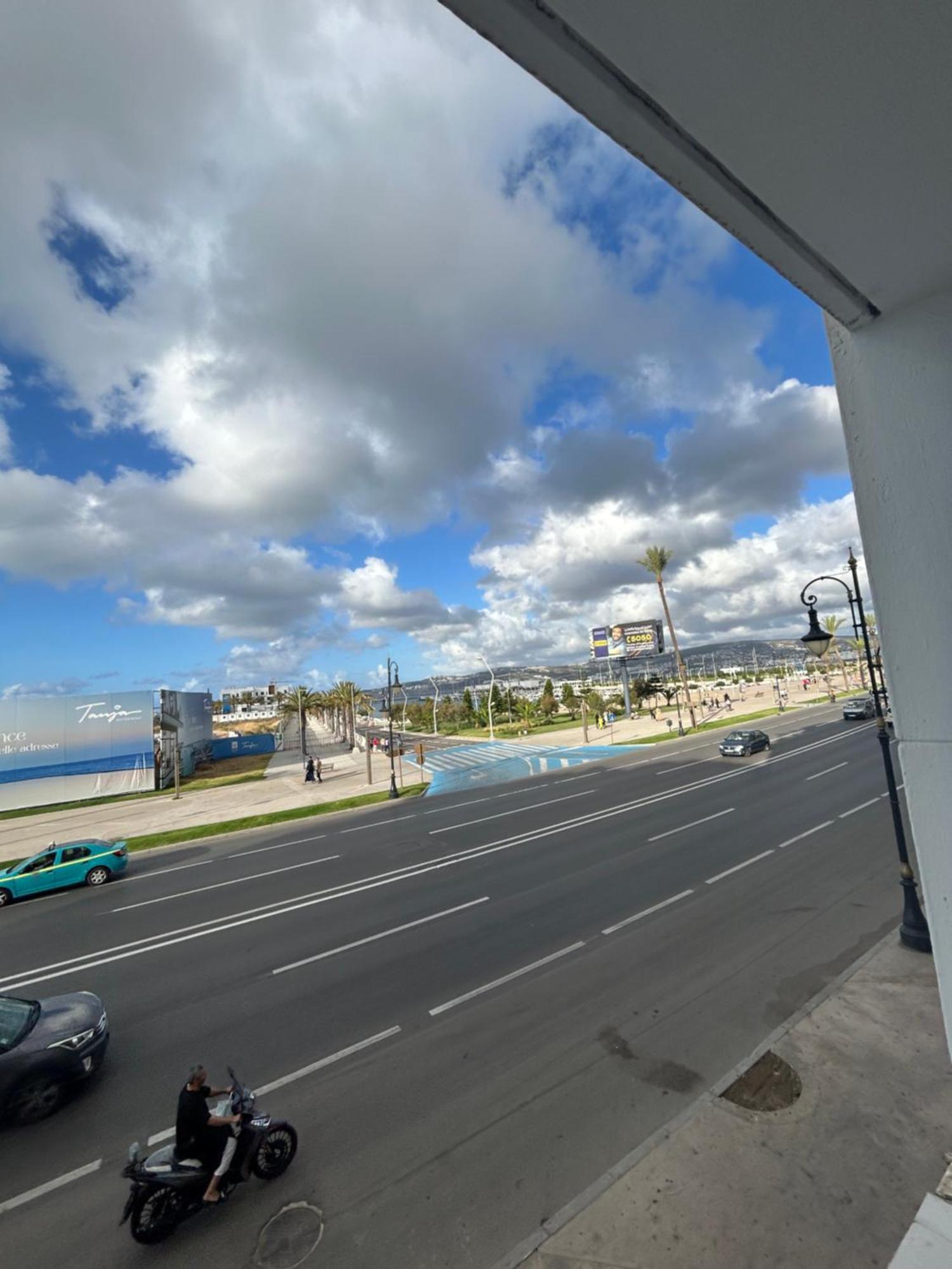 Splendide Studio Haut Standing En Face De La Marina Et A 200 M Du Port De Tanger - 1 Chambre Double Ngoại thất bức ảnh